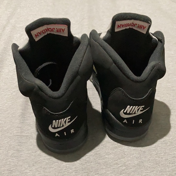 Air Jordan 5 Retro - Picture 2 of 7